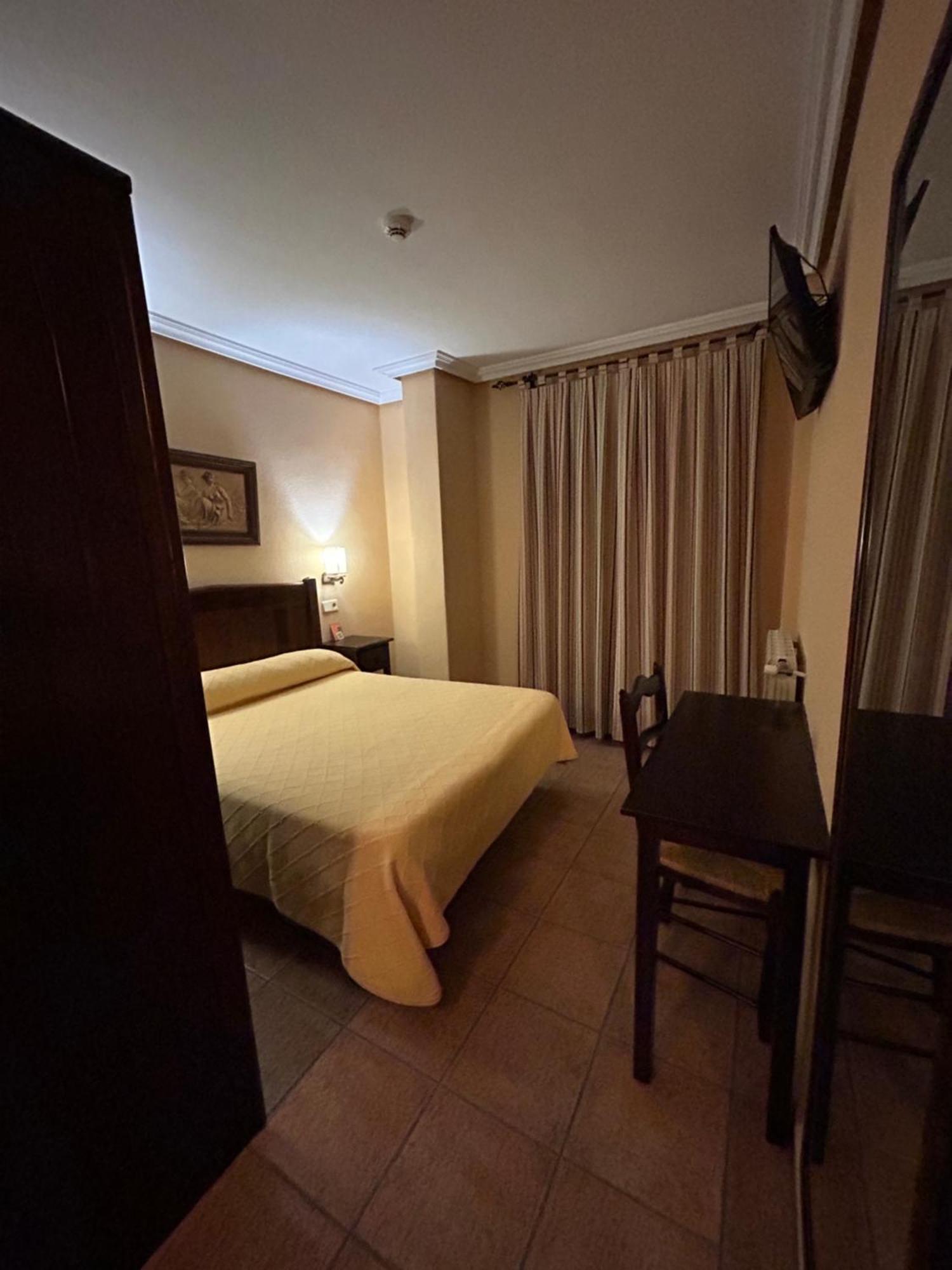 Hostal Restaurante Morote Cano Lezuza Kültér fotó